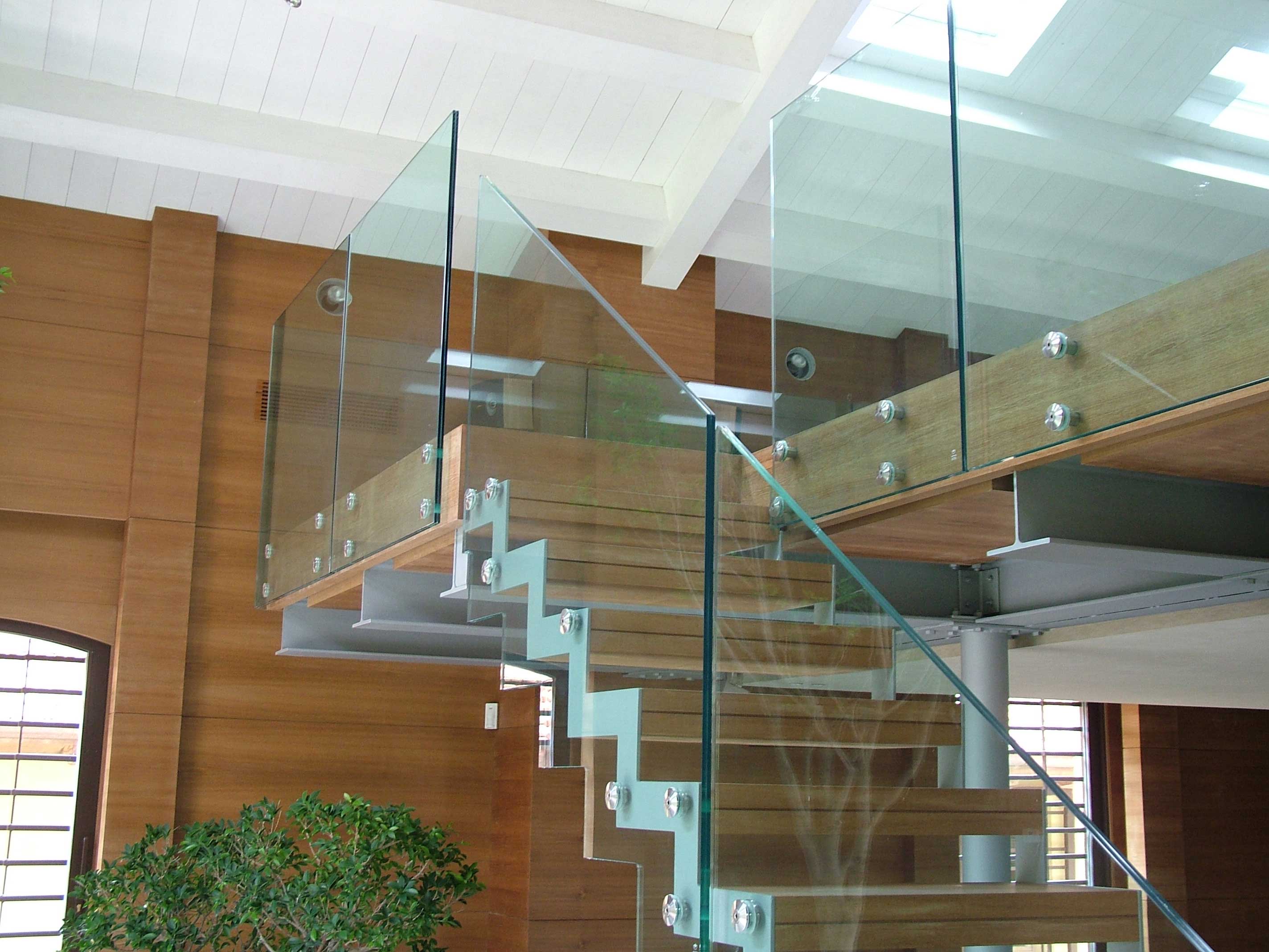 Картинки по запросу Лестницы и лестничные ограждения из нерж. стали и стекла