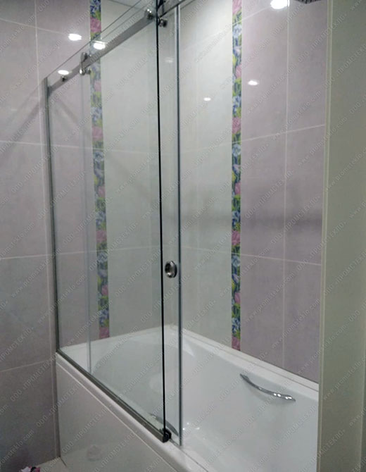 стеклянная ширма для ванной
